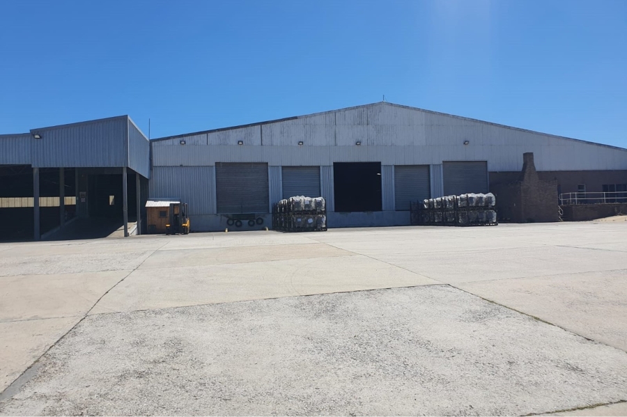 To Let commercial Property for Rent in Struandale Industrial Eastern Cape